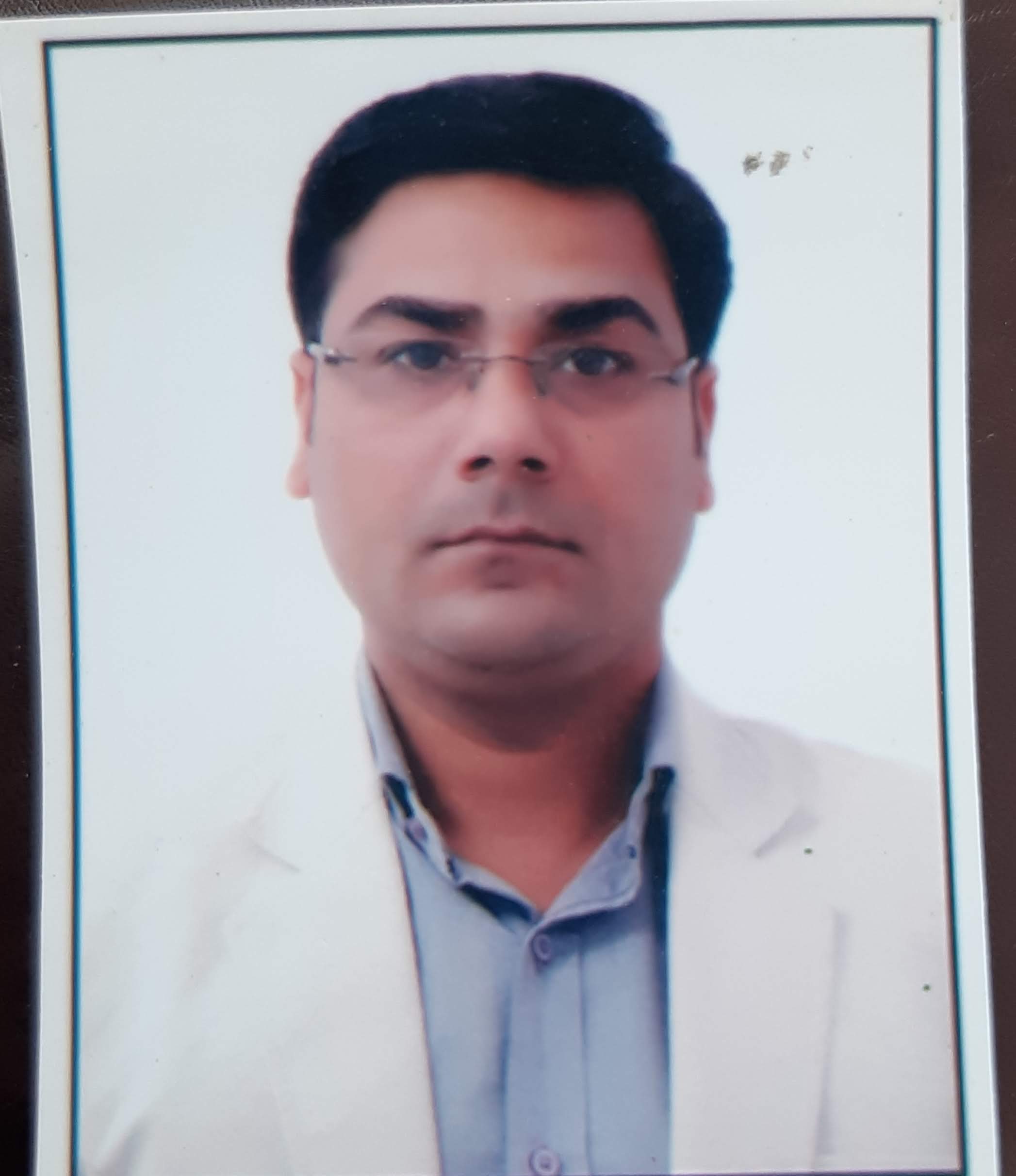 sanjeev tiwari